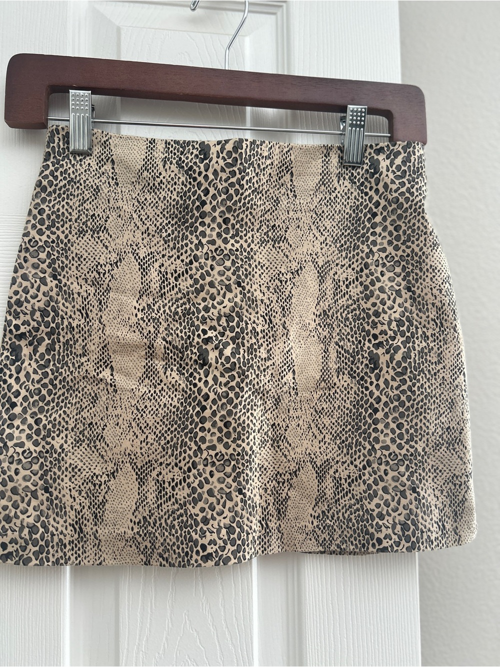Forever 21 Beige and Black Animal Print Mini Skirt